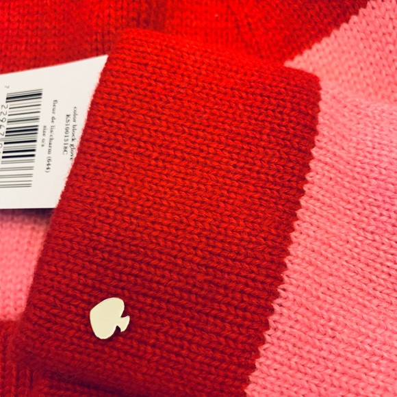 Hat and Gloves by ♠️Kate Spade ♠️ w/ Pom Pom - Picture 6 of 6